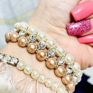 Faux pearls and rhinestone bracelet